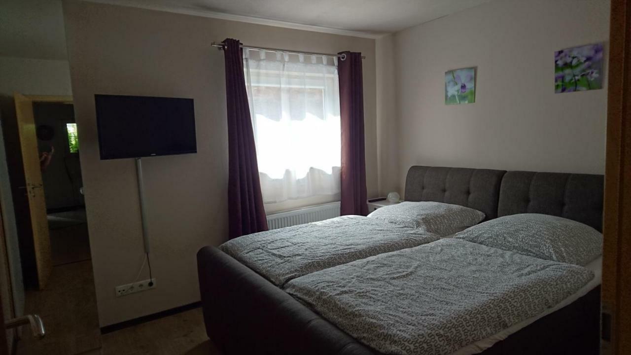 Ferienwohnung Loreley Weisel Экстерьер фото